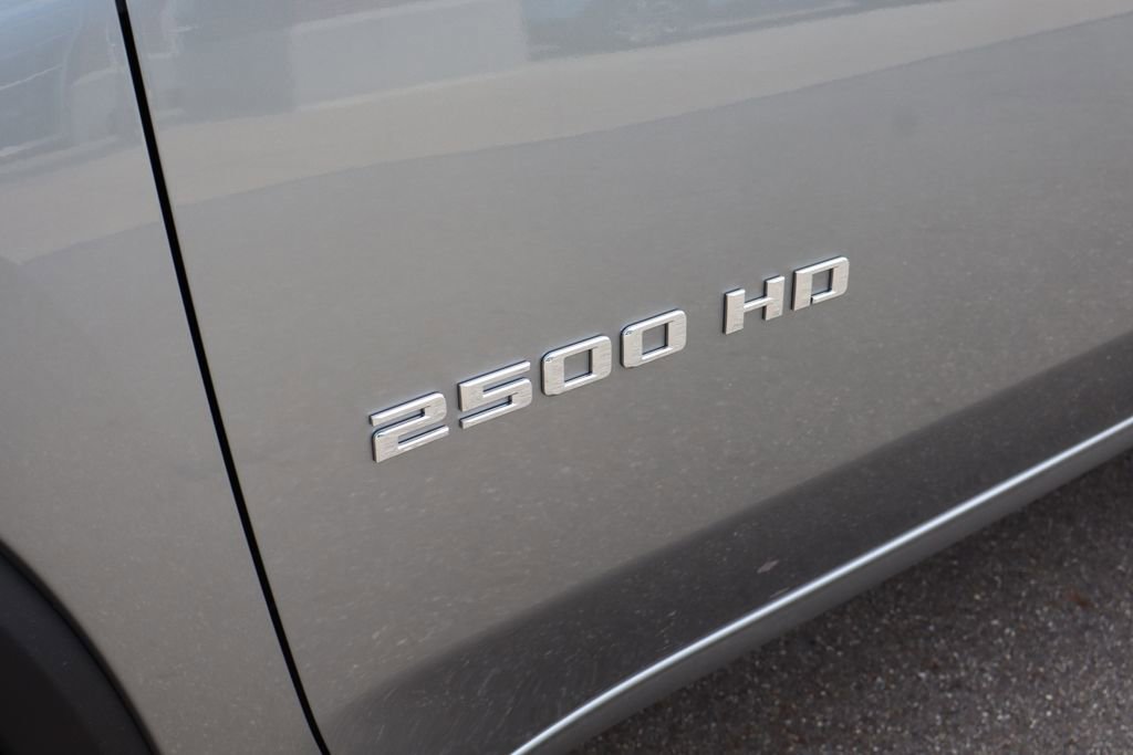 New 2026 Chevrolet Silverado 2500 LTZ w/ LTZ Convenience Package AWD/4WD image 33