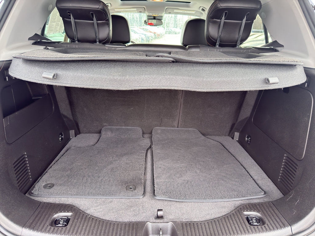Used 2019 Chevrolet Trax LT w/ Sun & Sound Package image 35