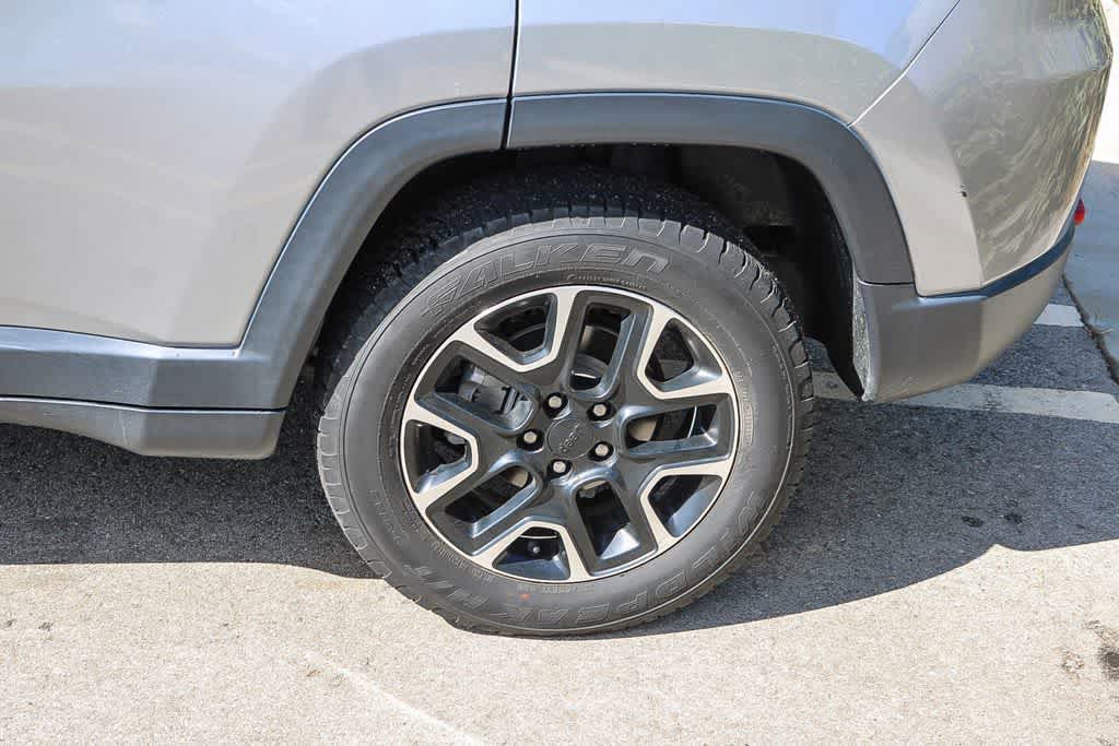 Used 2020 Jeep Compass Trailhawk AWD/4WD image 7