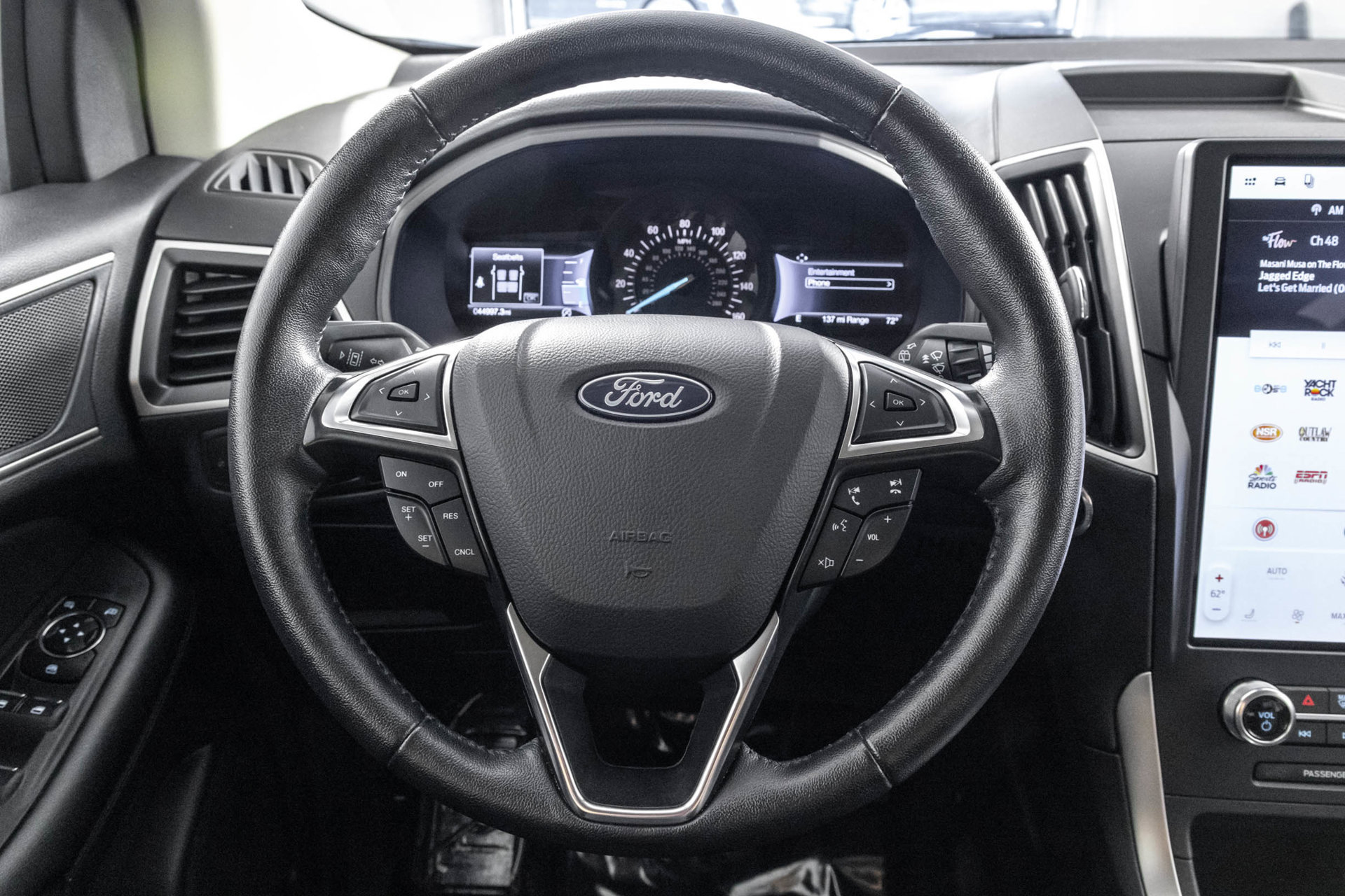 Used 2024 Ford Edge SEL AWD/4WD image 28