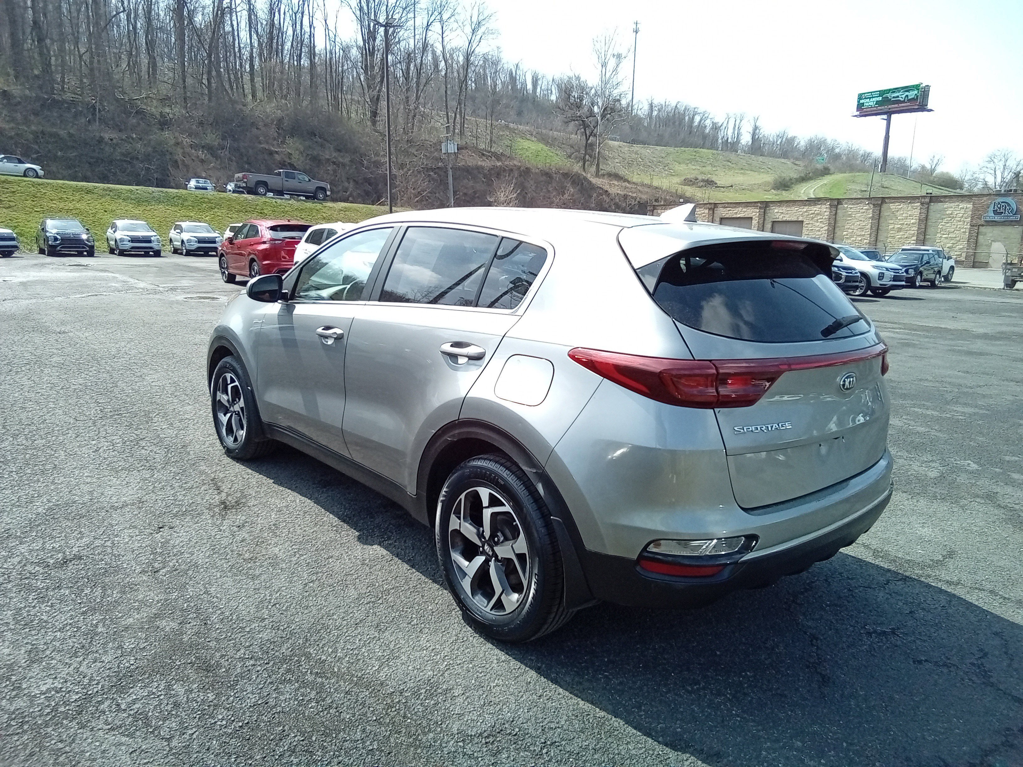Used 2020 Kia Sportage LX image 6
