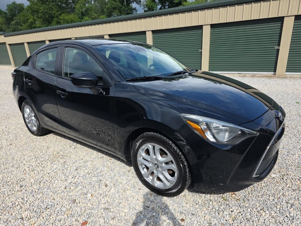 Certified 2017 Toyota Yaris iA FWD image 8