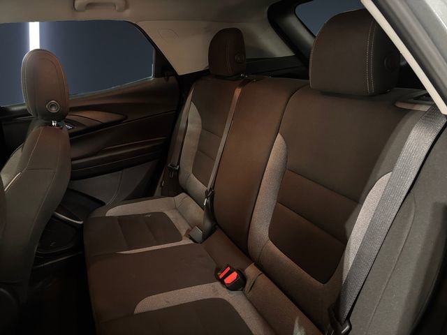 Used 2025 Chevrolet TrailBlazer LT image 13