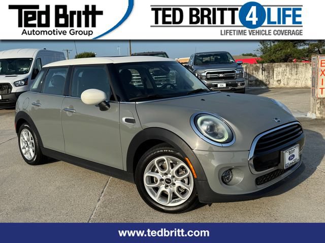 Used 2021 MINI Cooper 4-Door Hardtop FWD image 1