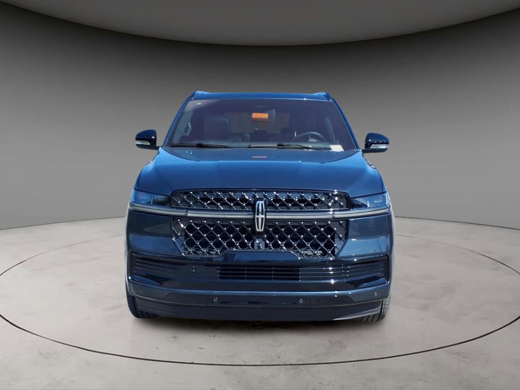New 2026 Lincoln Navigator Reserve AWD/4WD image 15