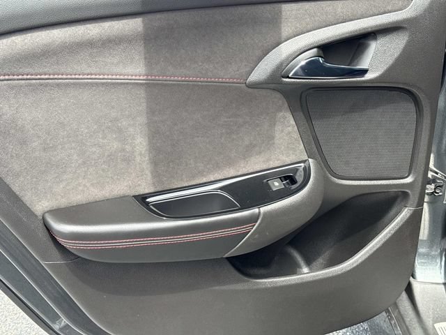 Used 2017 Chevrolet SS RWD image 12