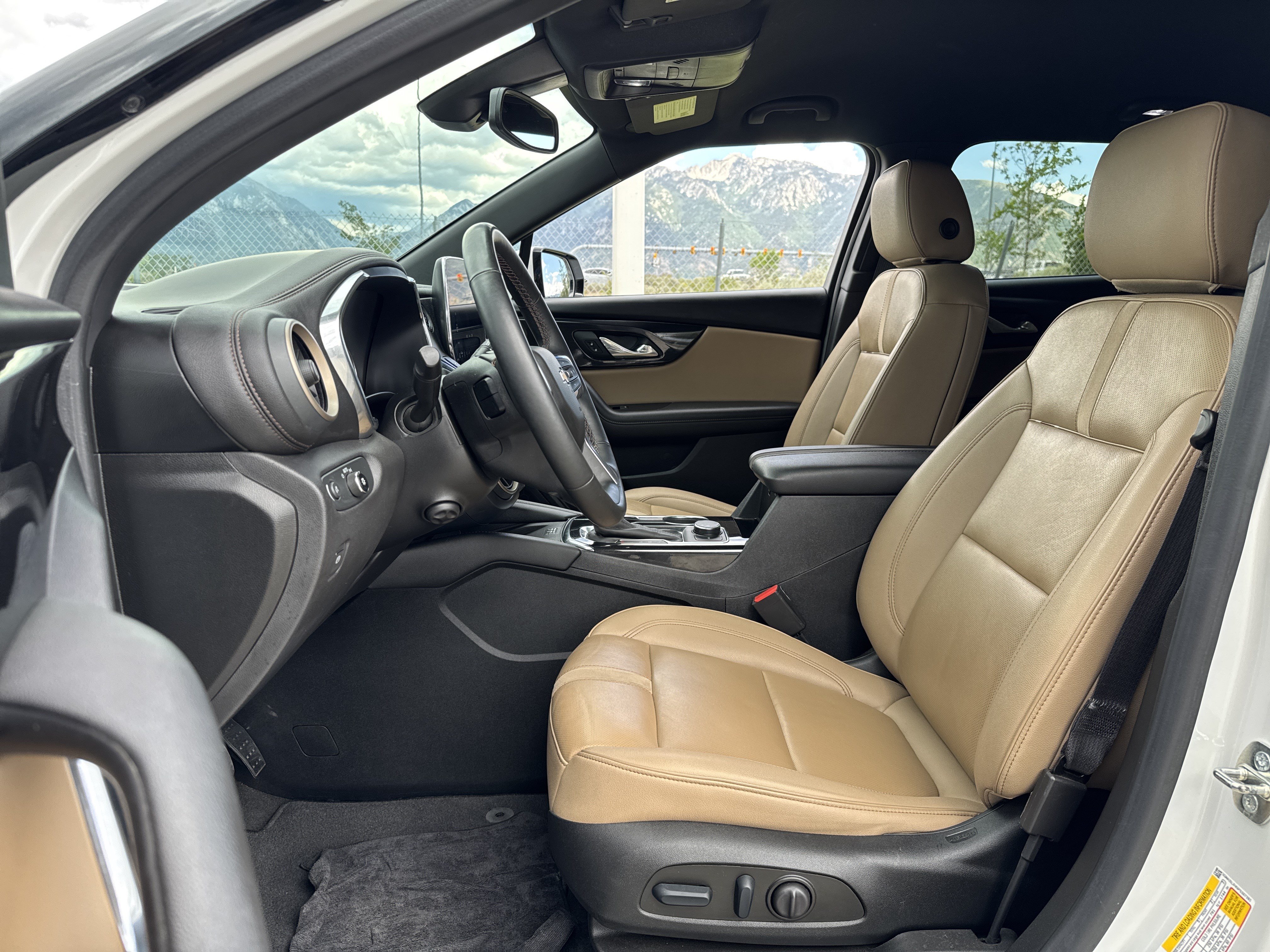 Used 2023 Chevrolet Blazer Premier w/ Enhanced Convenience Package AWD/4WD image 19