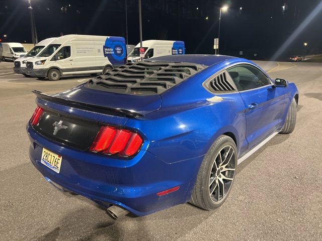 Used 2017 Ford Mustang Coupe image 6