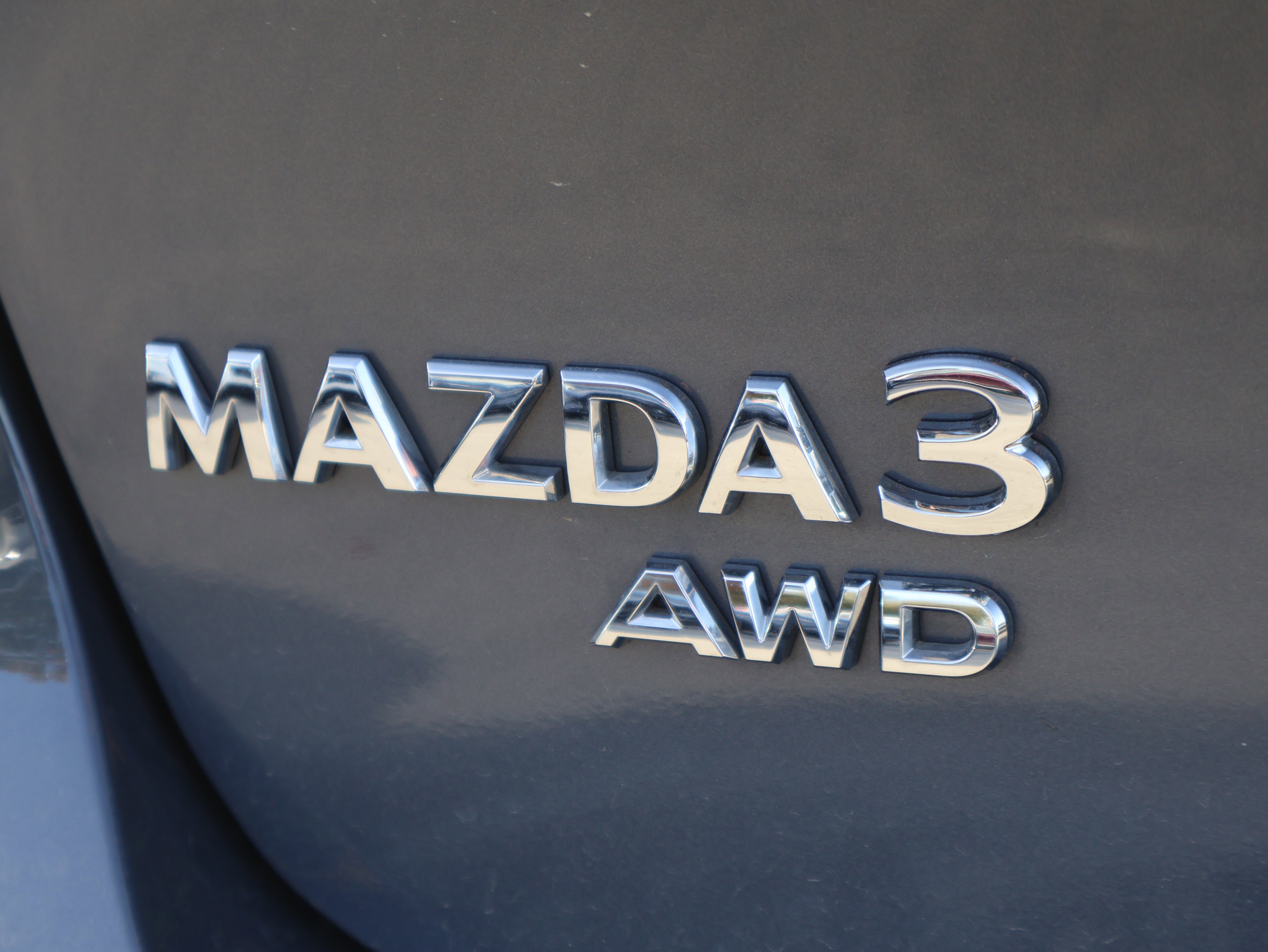 Certified 2025 MAZDA MAZDA3 Carbon image 18