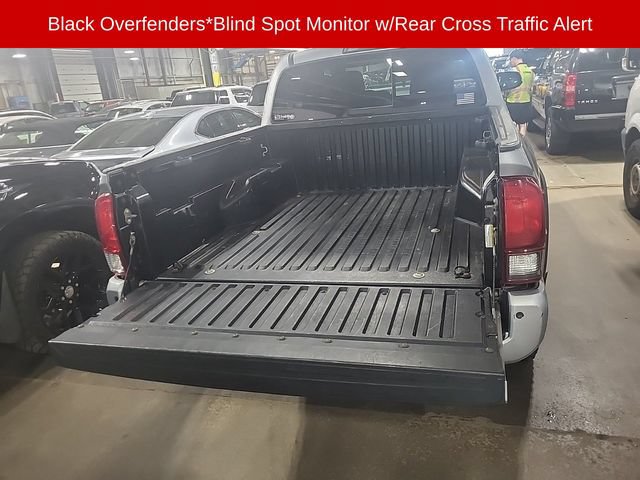 Used 2019 Toyota Tacoma TRD Off-Road w/ Technology Package AWD/4WD image 12