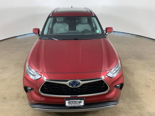 Used 2021 Toyota Highlander Platinum image 4