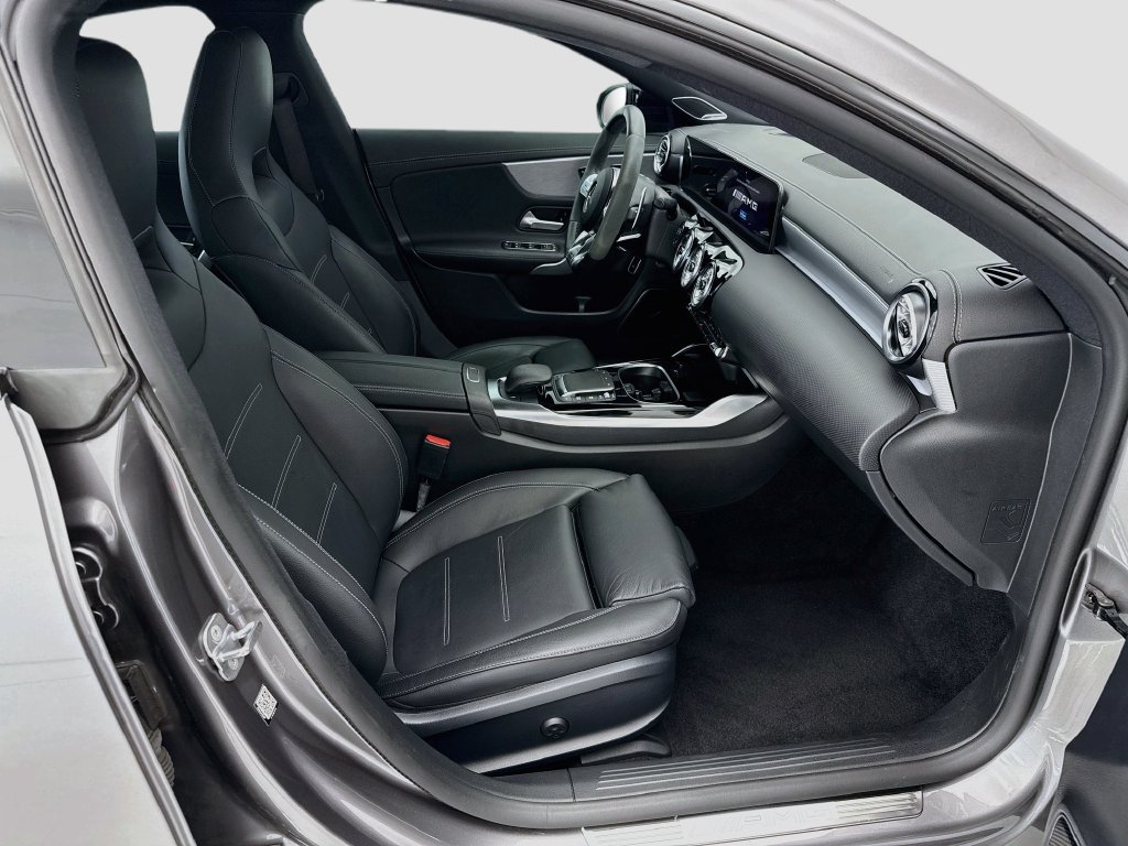 Certified 2023 Mercedes-Benz CLA 35 AMG 4MATIC image 18