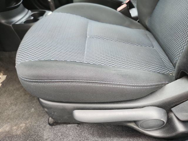 Used 2015 Nissan Versa Note SV FWD image 14