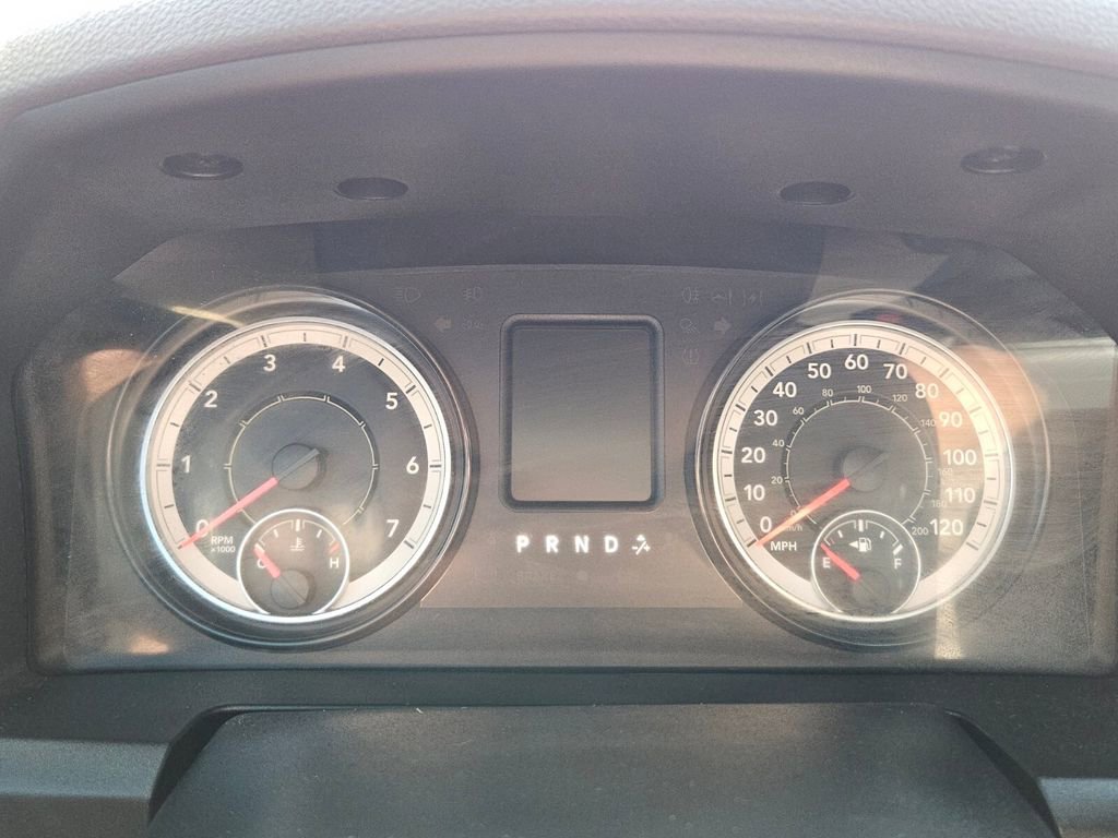 Used 2018 RAM 1500 Express RWD image 24
