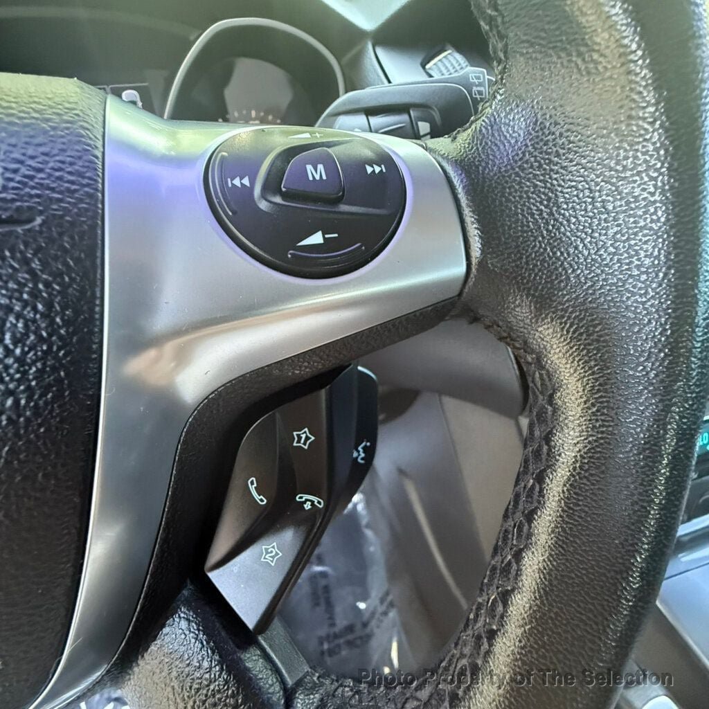 Used 2012 Ford Focus Titanium FWD image 27