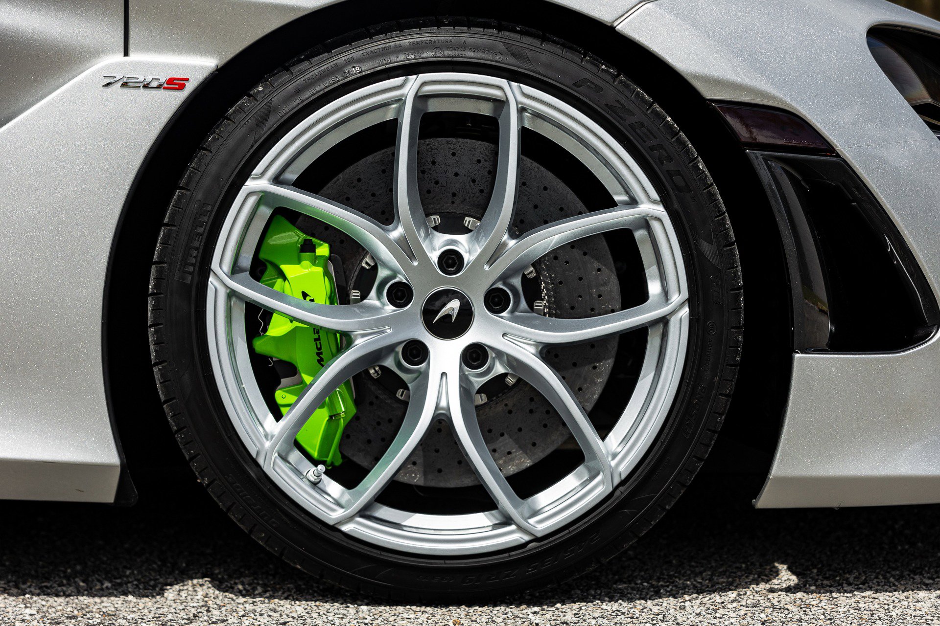 Used 2020 McLaren 720S Luxury RWD image 7