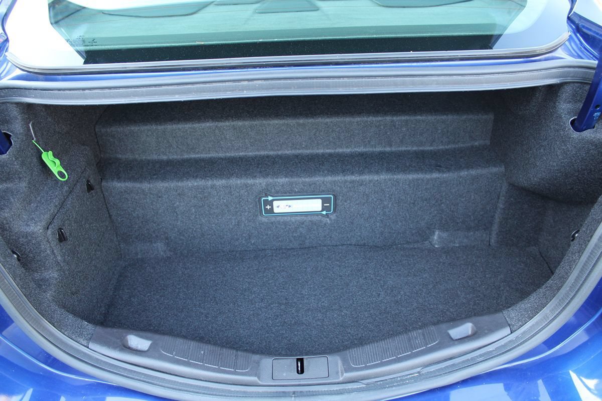 Used 2016 Ford Fusion Energi Titanium FWD image 33