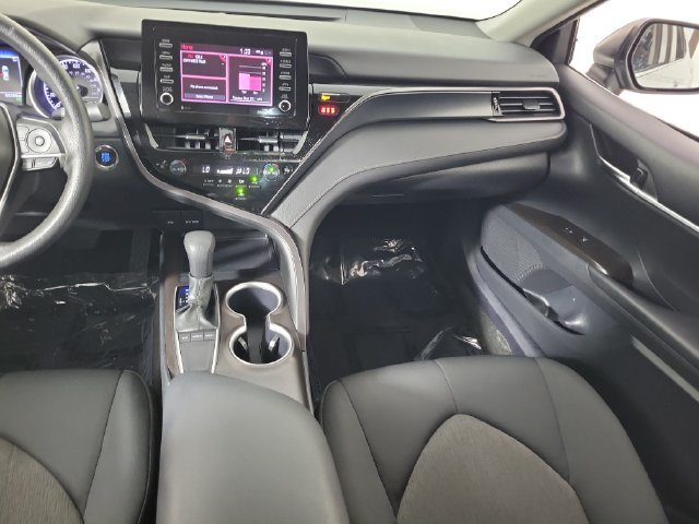 Used 2024 Toyota Camry LE w/ Convenience Package FWD image 17