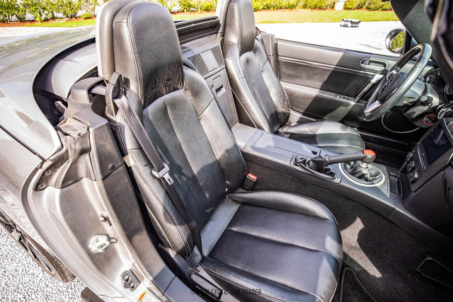 Used 2008 MAZDA MX-5 Miata Grand Touring w/ Premium Pkg RWD image 39