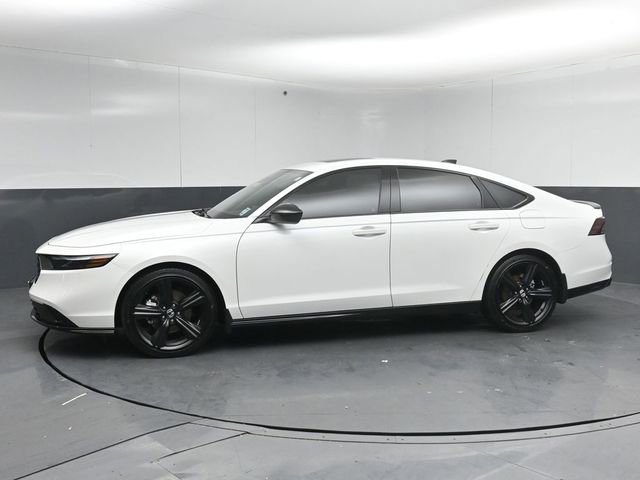 Used 2025 Honda Accord Sport image 4