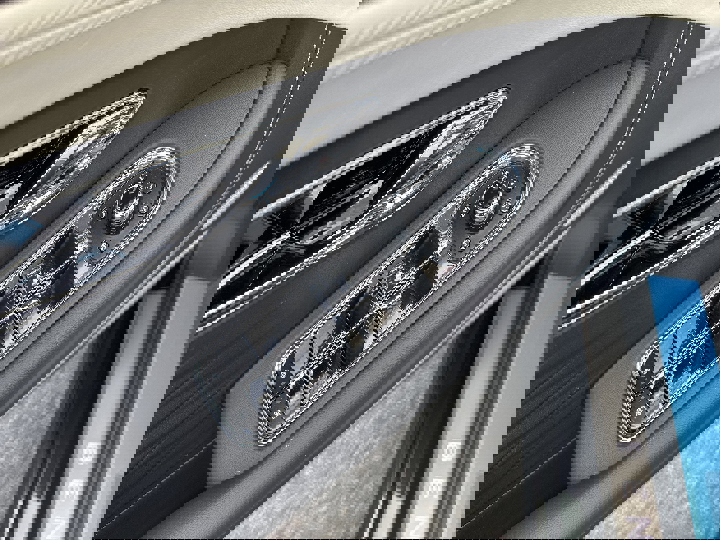 New 2026 Bentley Continental GTC image 13