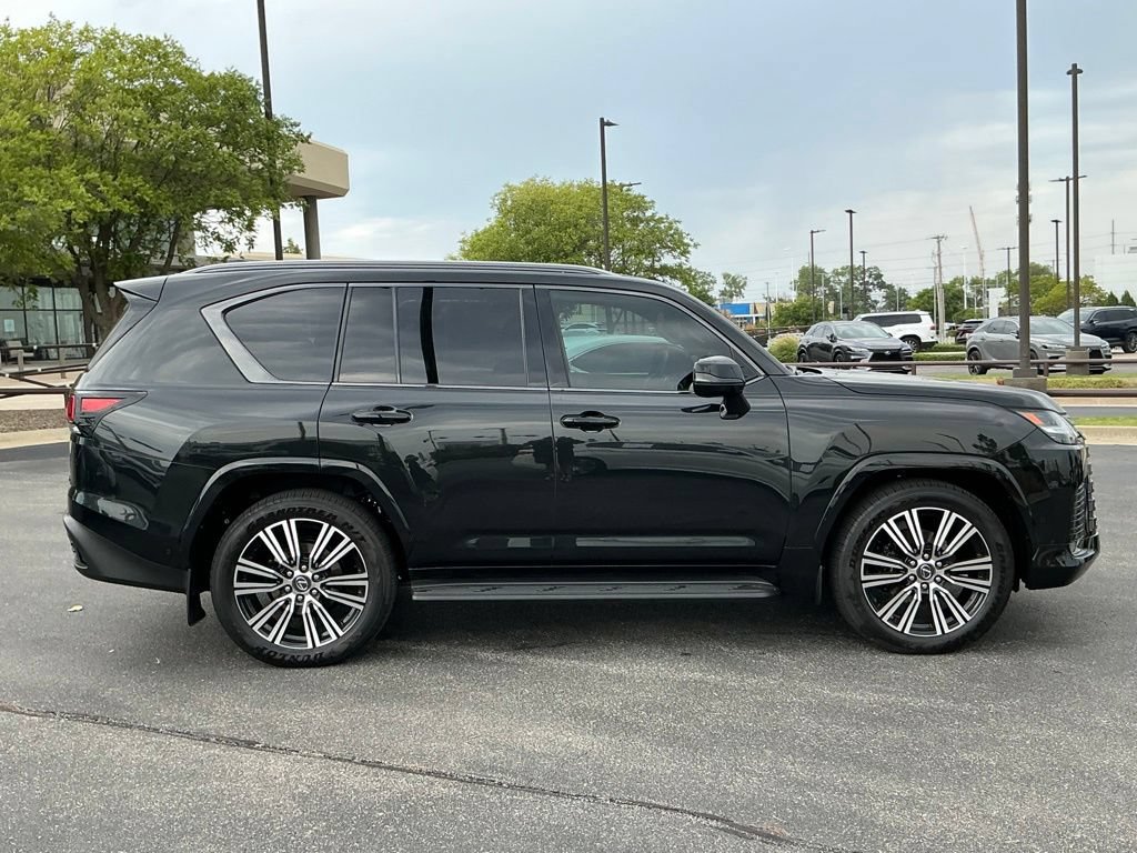 New 2026 Lexus LX 700h Luxury AWD/4WD image 2