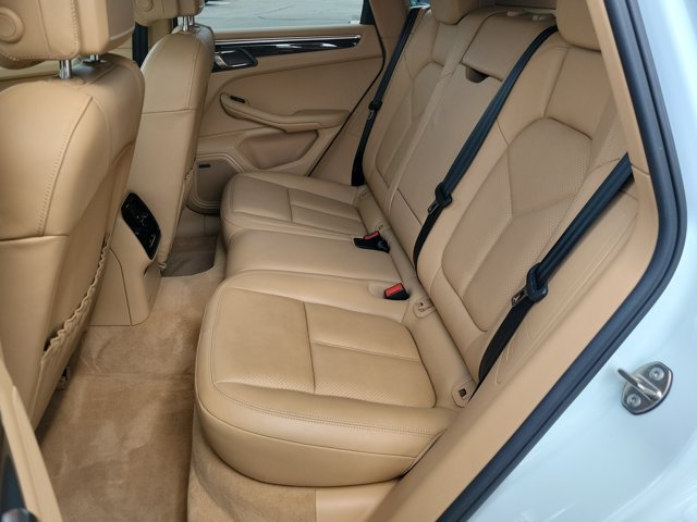 Certified 2016 Porsche Macan S AWD/4WD image 19