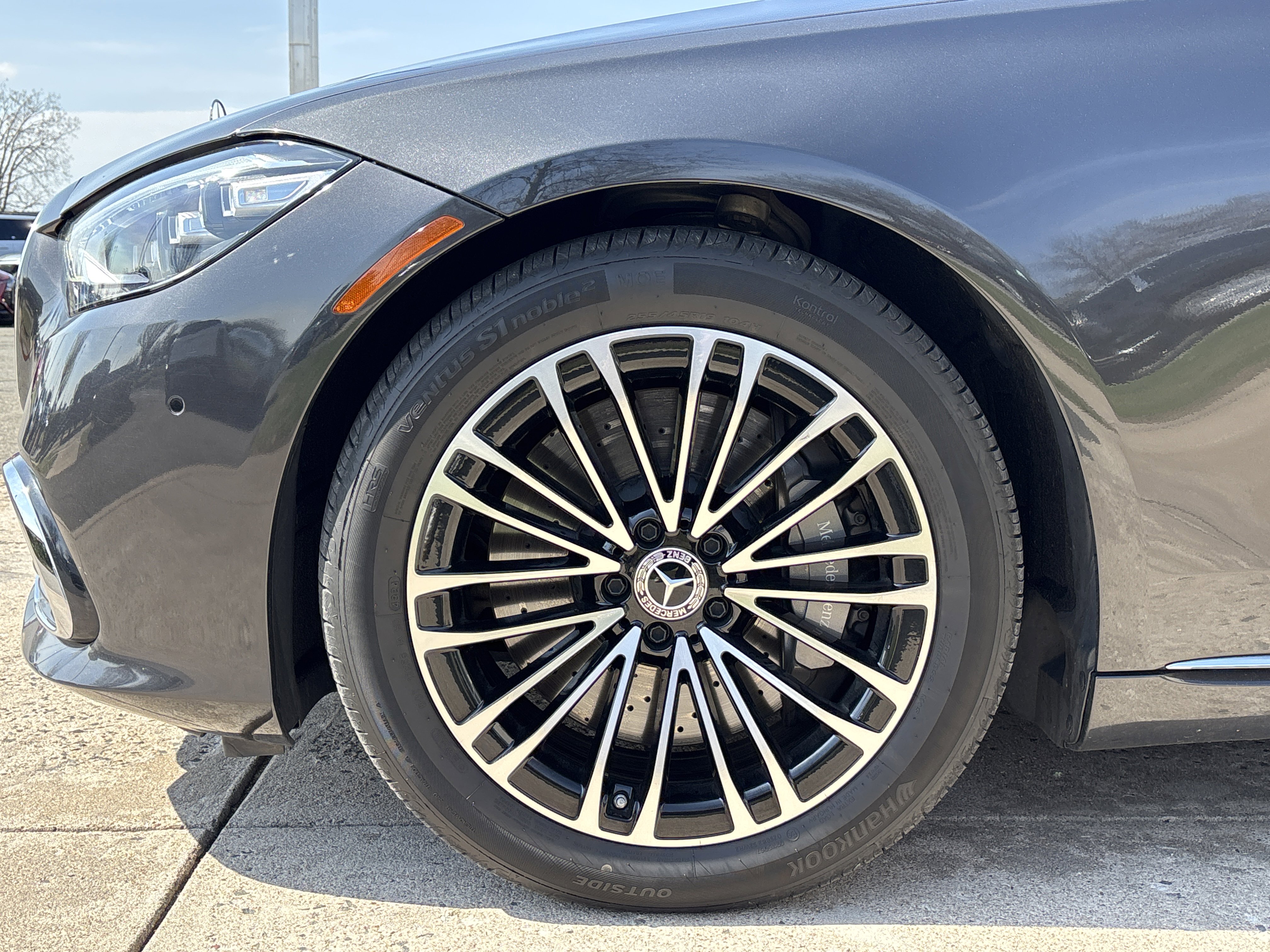 Used 2022 Mercedes-Benz S 580 4MATIC Sedan w/ Rear Seat Package image 20