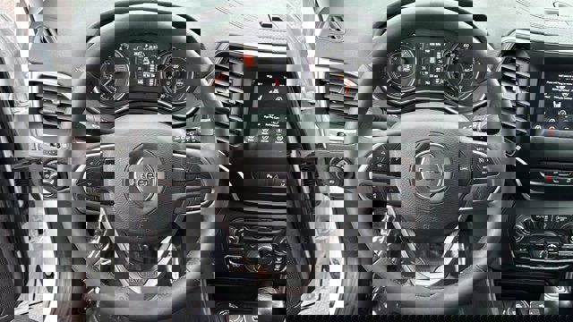 Used 2021 Jeep Cherokee Latitude Lux AWD/4WD image 12