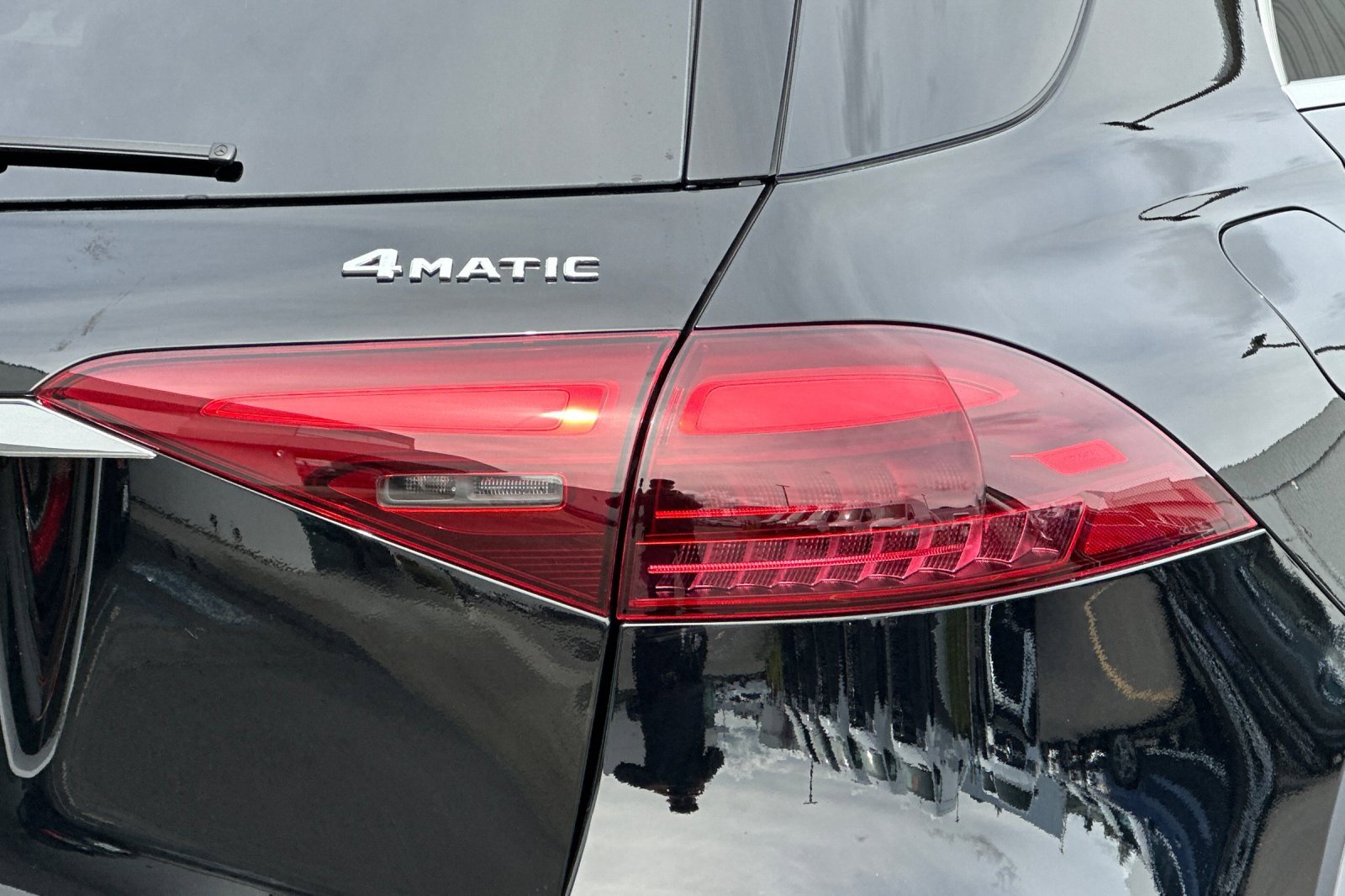 Used 2025 Mercedes-Benz GLE 350 4MATIC image 23