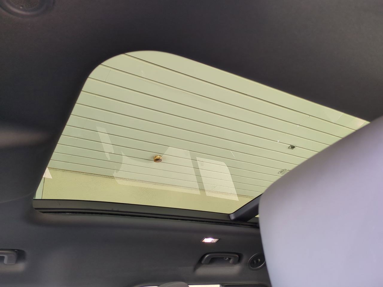 New 2025 Land Rover Defender 130 S image 19