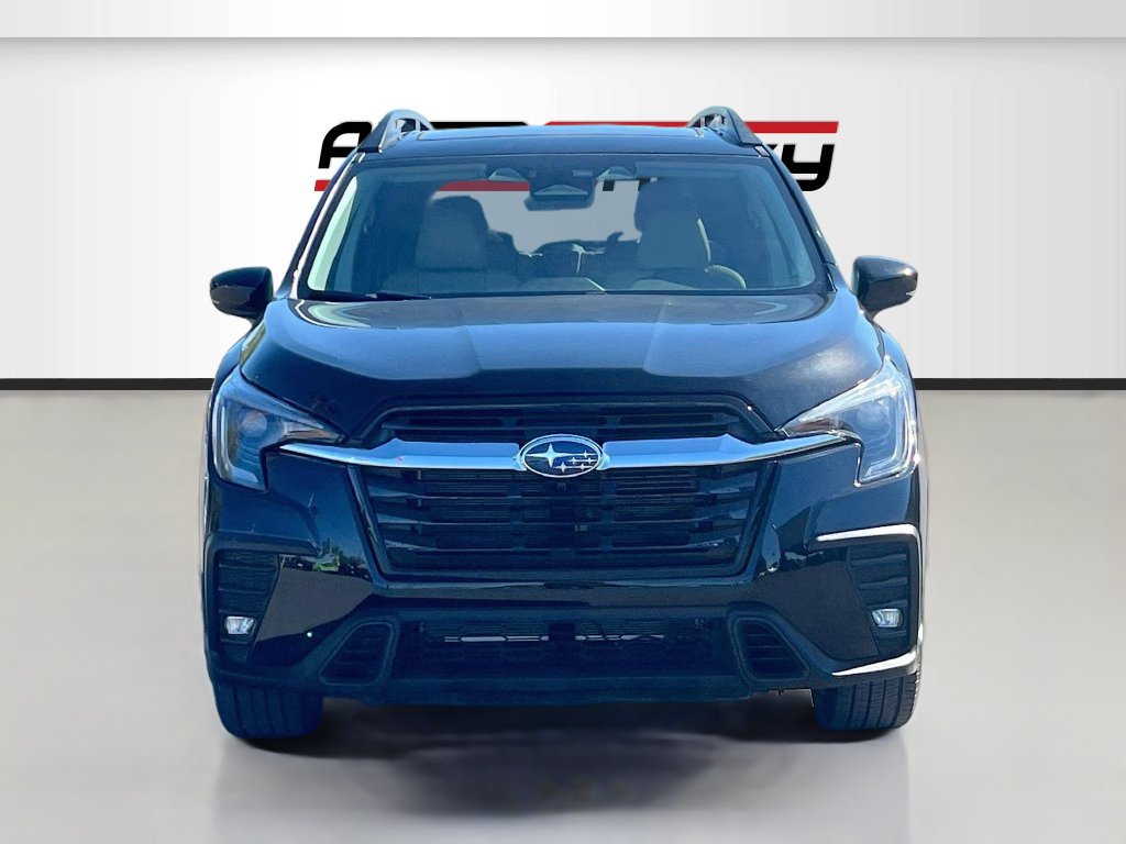 Used 2024 Subaru Ascent Limited w/ Technology Package AWD/4WD image 2