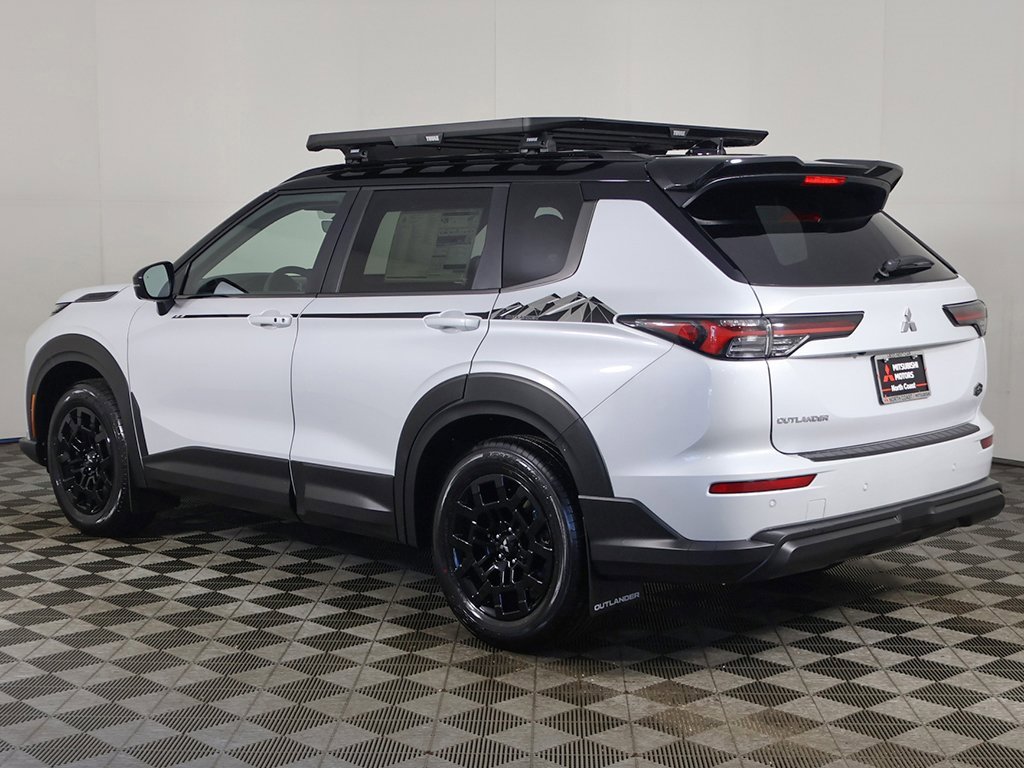 New 2025 Mitsubishi Outlander Trail Edition image 12
