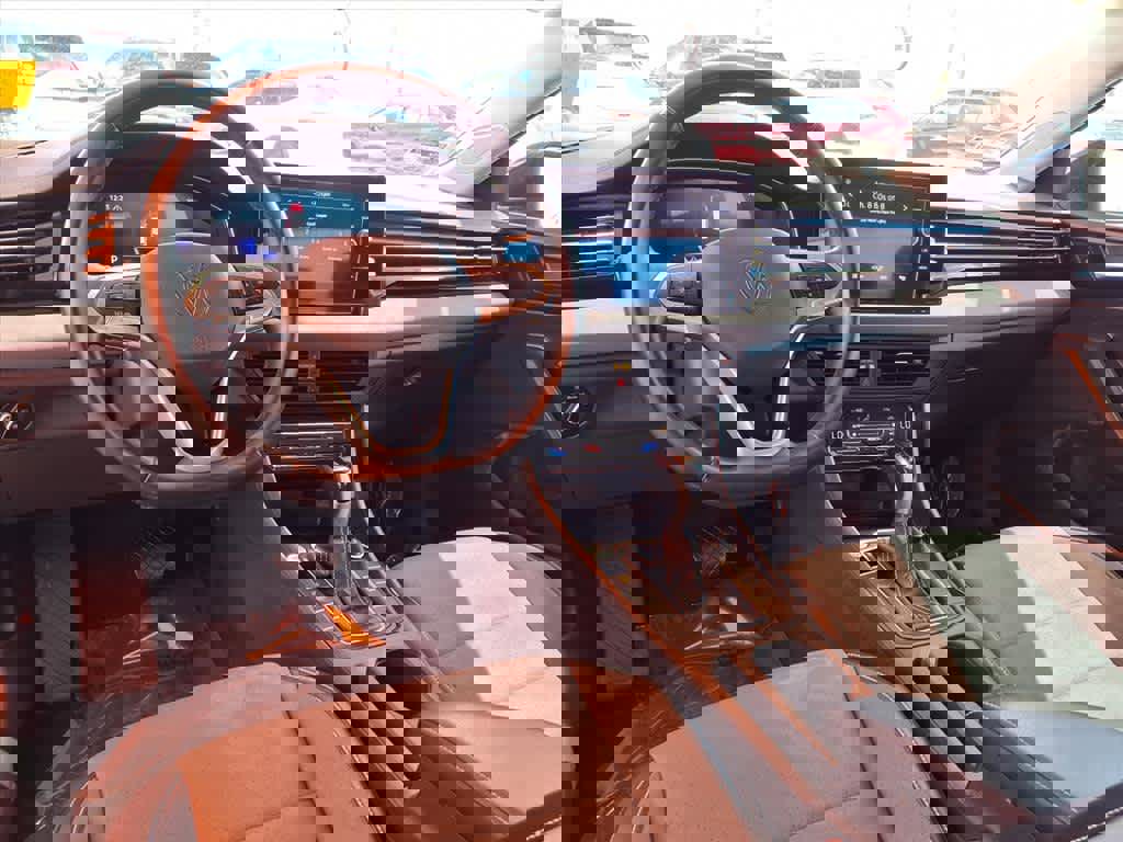 Used 2025 Volkswagen Jetta SE image 9