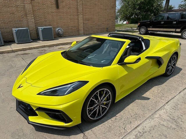 Used 2023 Chevrolet Corvette Stingray Premium Cpe w/ Z51 Performance Package image 2