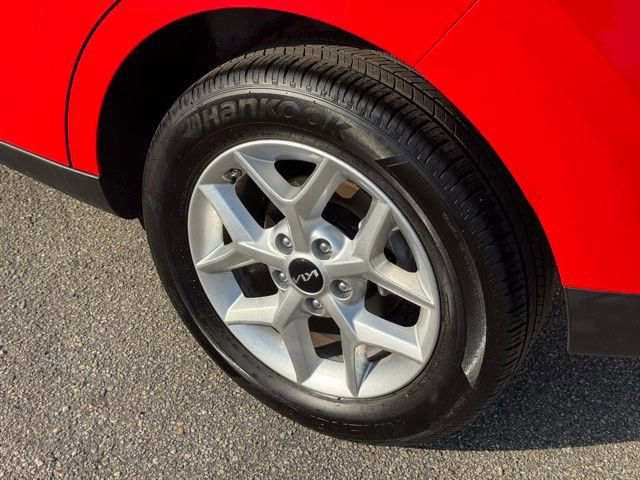 Certified 2025 Kia Soul LX w/ LX Technology Package image 10