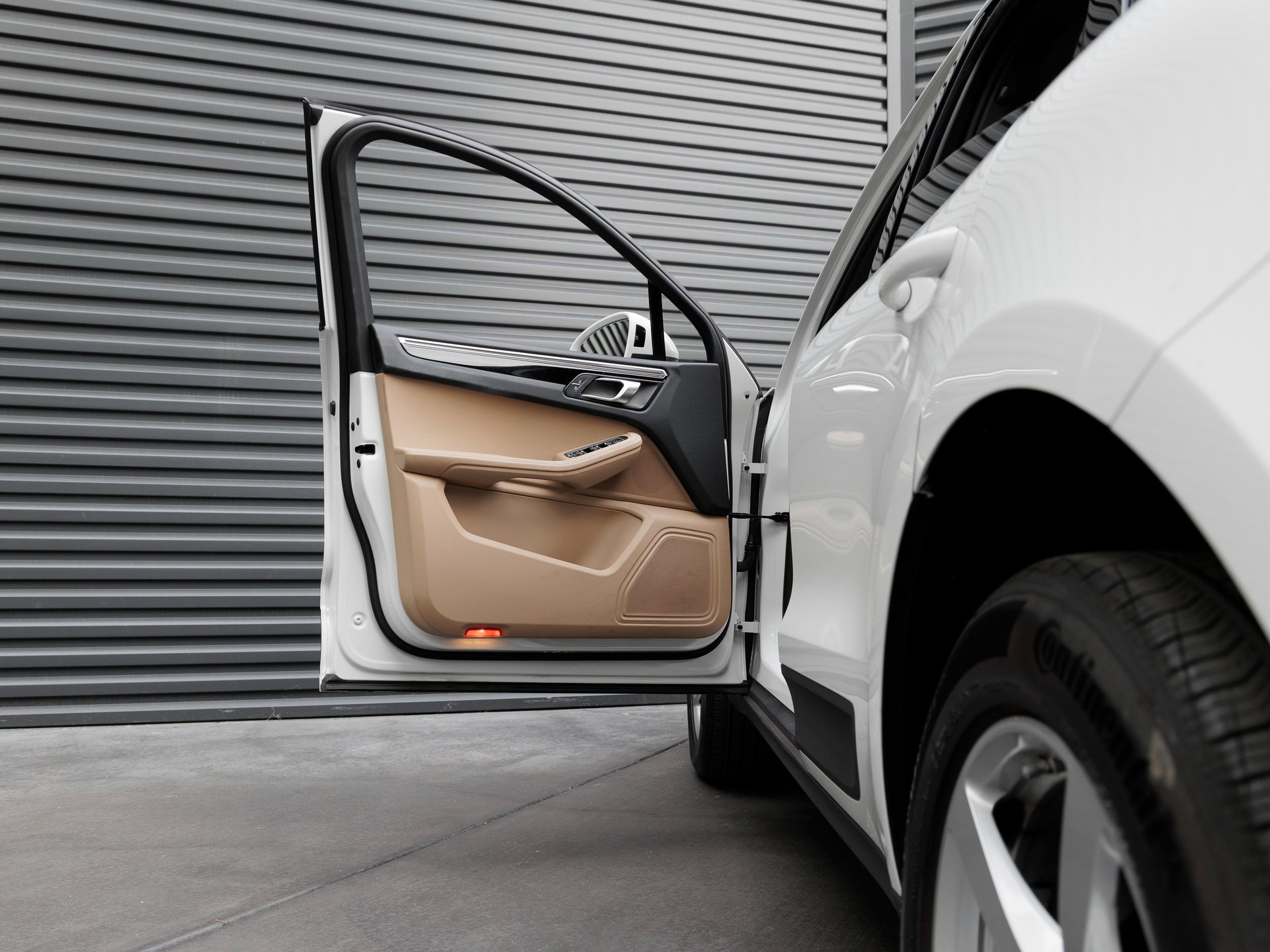 Used 2021 Porsche Macan image 13