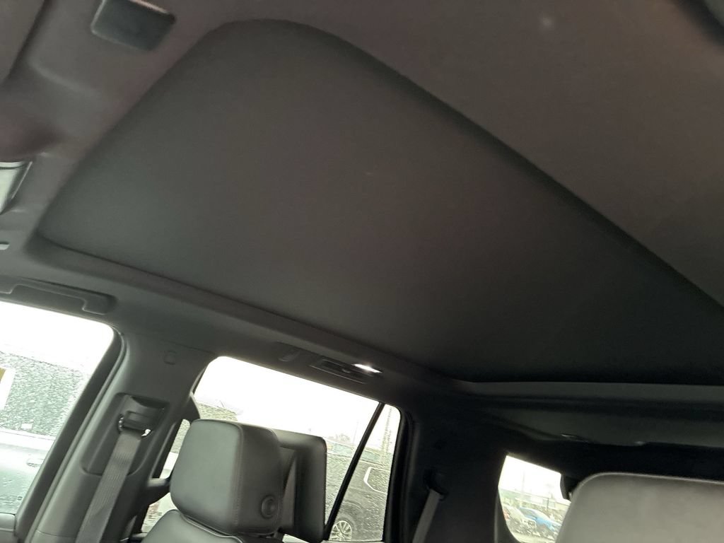 Used 2024 Chevrolet Tahoe Z71 w/ Off-Road Capability Package AWD/4WD image 18
