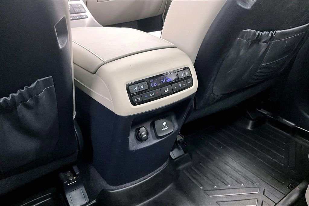 Used 2021 Hyundai Palisade Calligraphy image 31