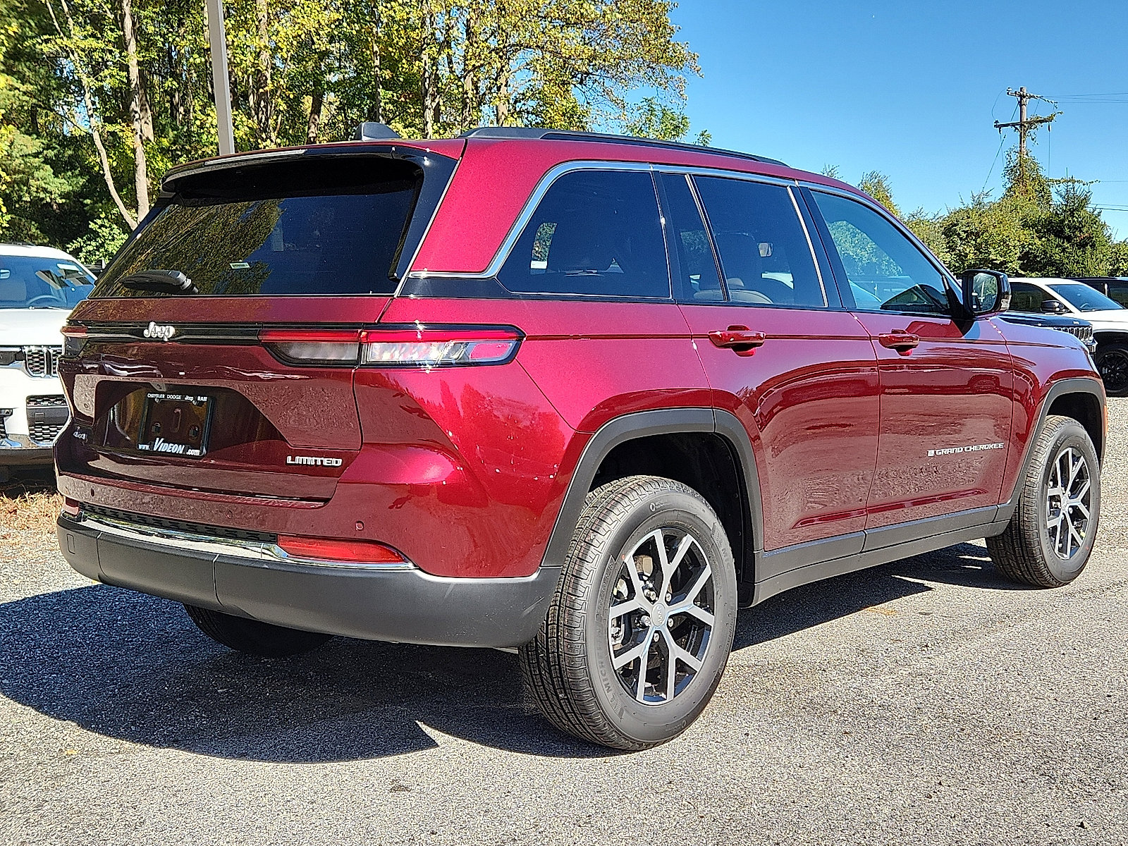 New 2025 Jeep Grand Cherokee Limited image 4