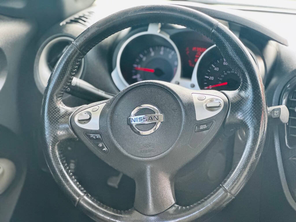 Used 2014 Nissan Juke SV w/ Navigation Package AWD/4WD image 12