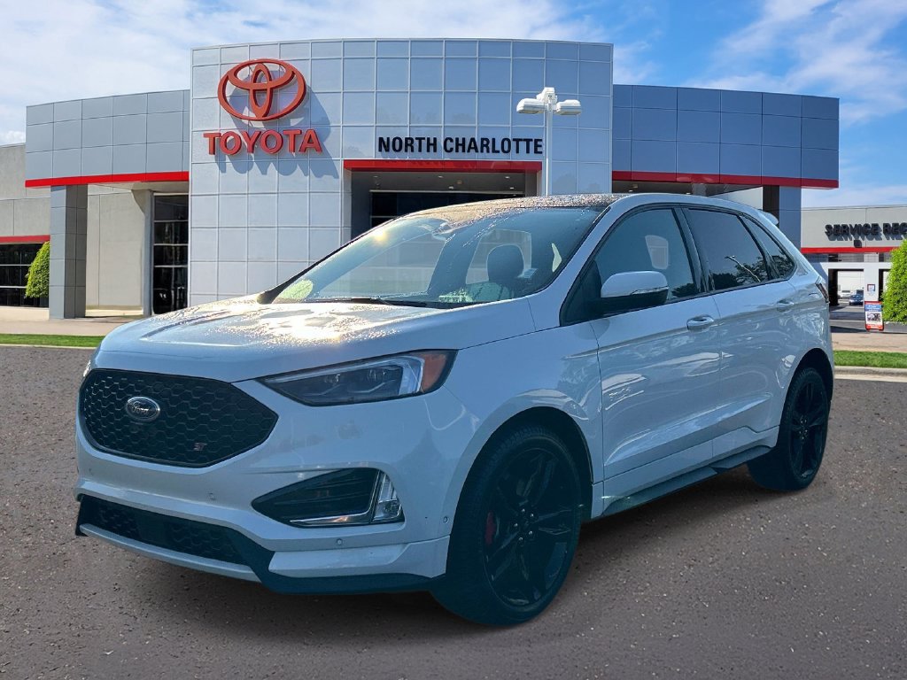 Used 2022 Ford Edge ST w/ Equipment Group 401A AWD/4WD image 3