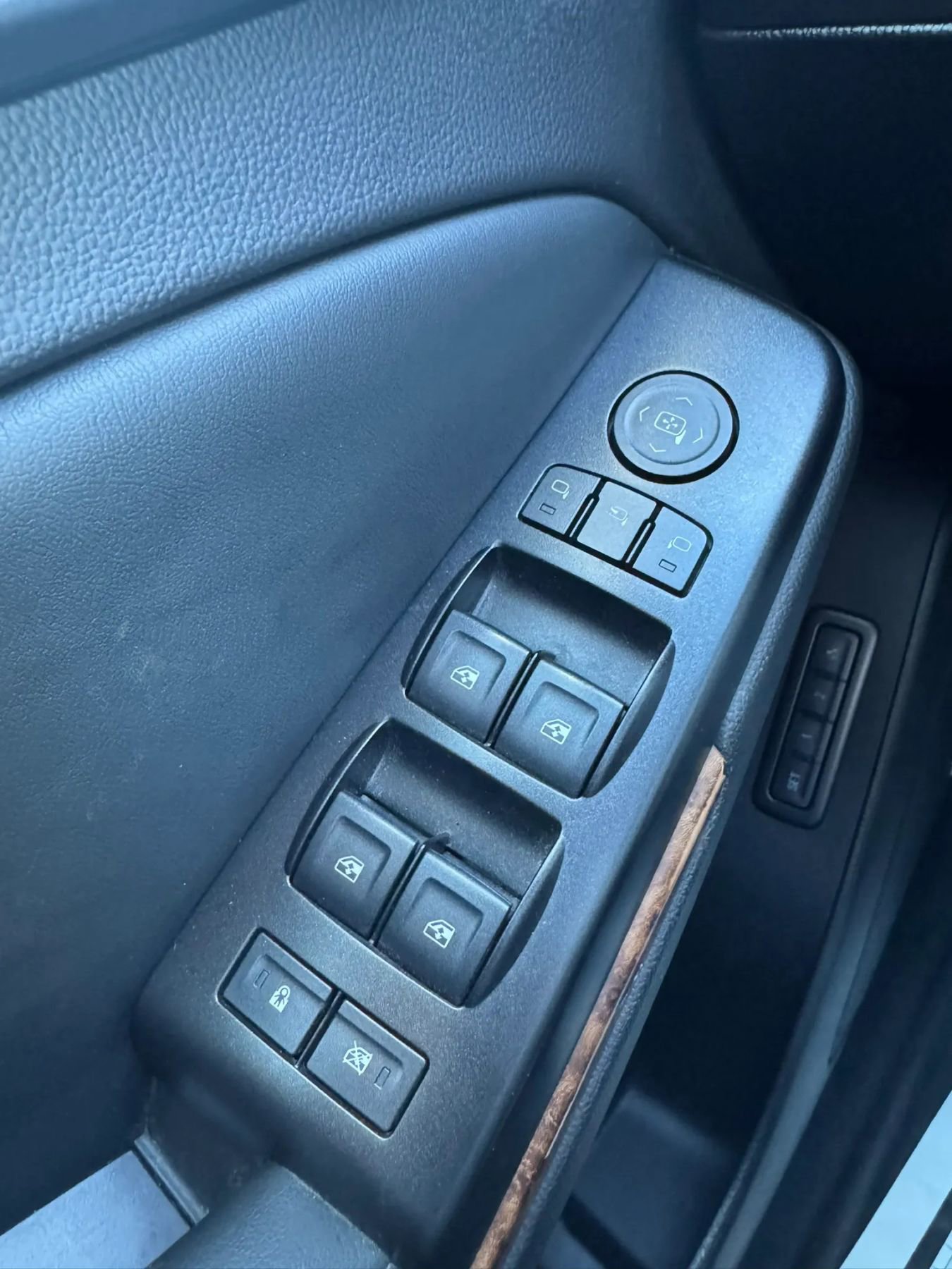 Used 2016 Chevrolet Tahoe LTZ image 22