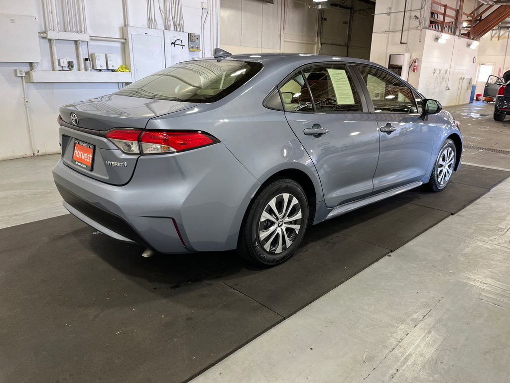 Used 2021 Toyota Corolla LE image 8