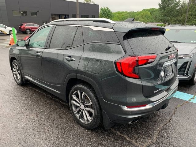 Used 2020 GMC Terrain Denali w/ Denali Premium Package AWD/4WD image 3