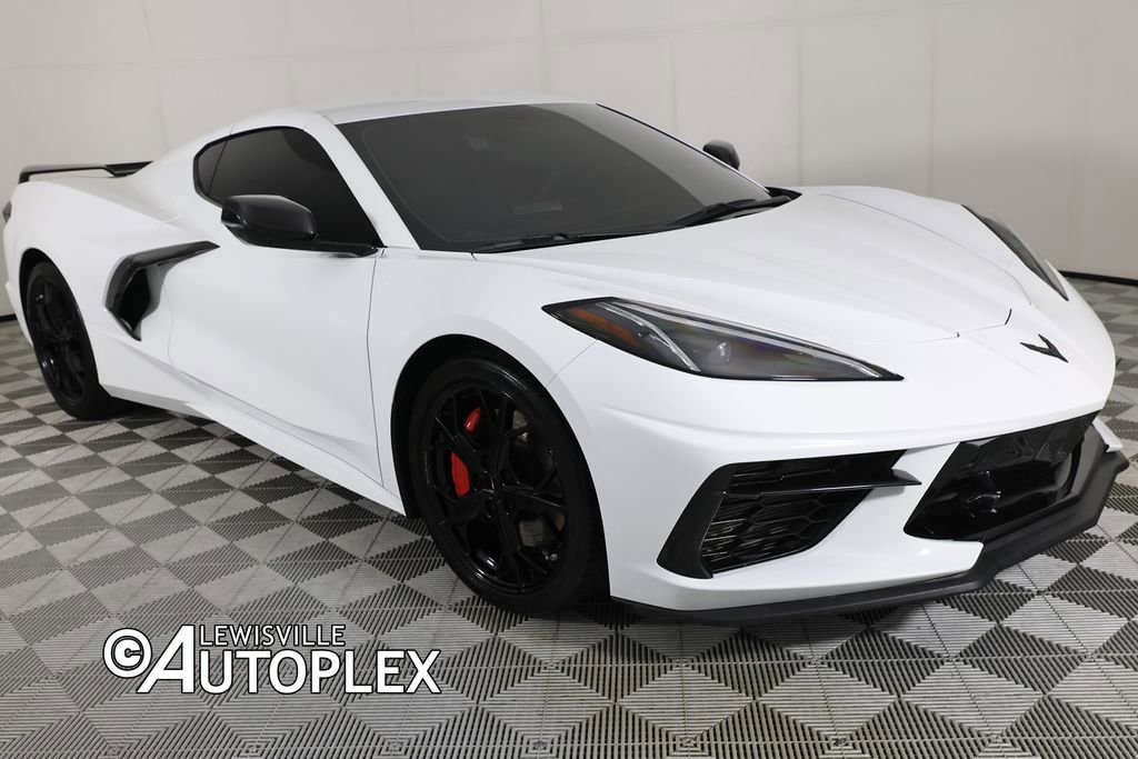 Used 2020 Chevrolet Corvette Stingray Preferred Cpe w/ 2LT Preferred Equipment Group image 3