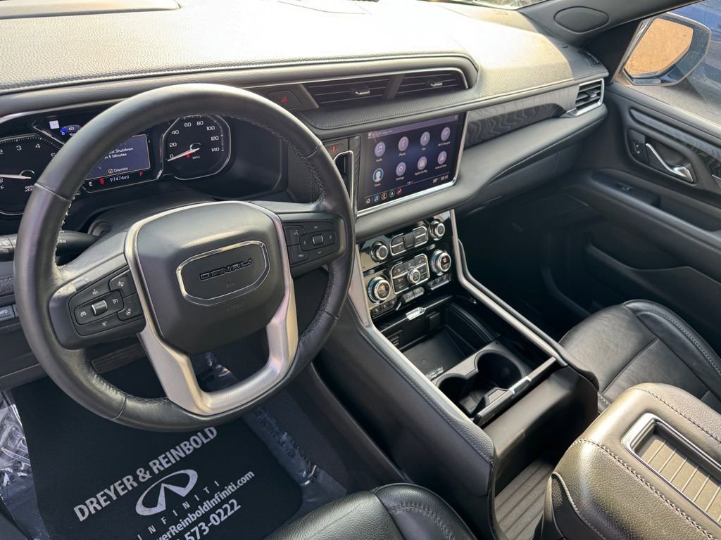 Used 2021 GMC Yukon Denali w/ Denali Premium Package AWD/4WD image 16