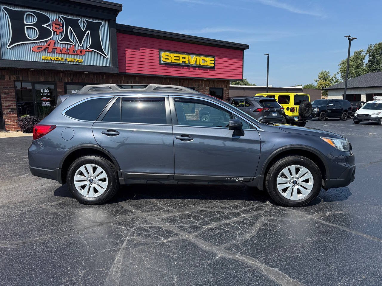 Used 2015 Subaru Outback 2.5i Premium AWD/4WD image 8