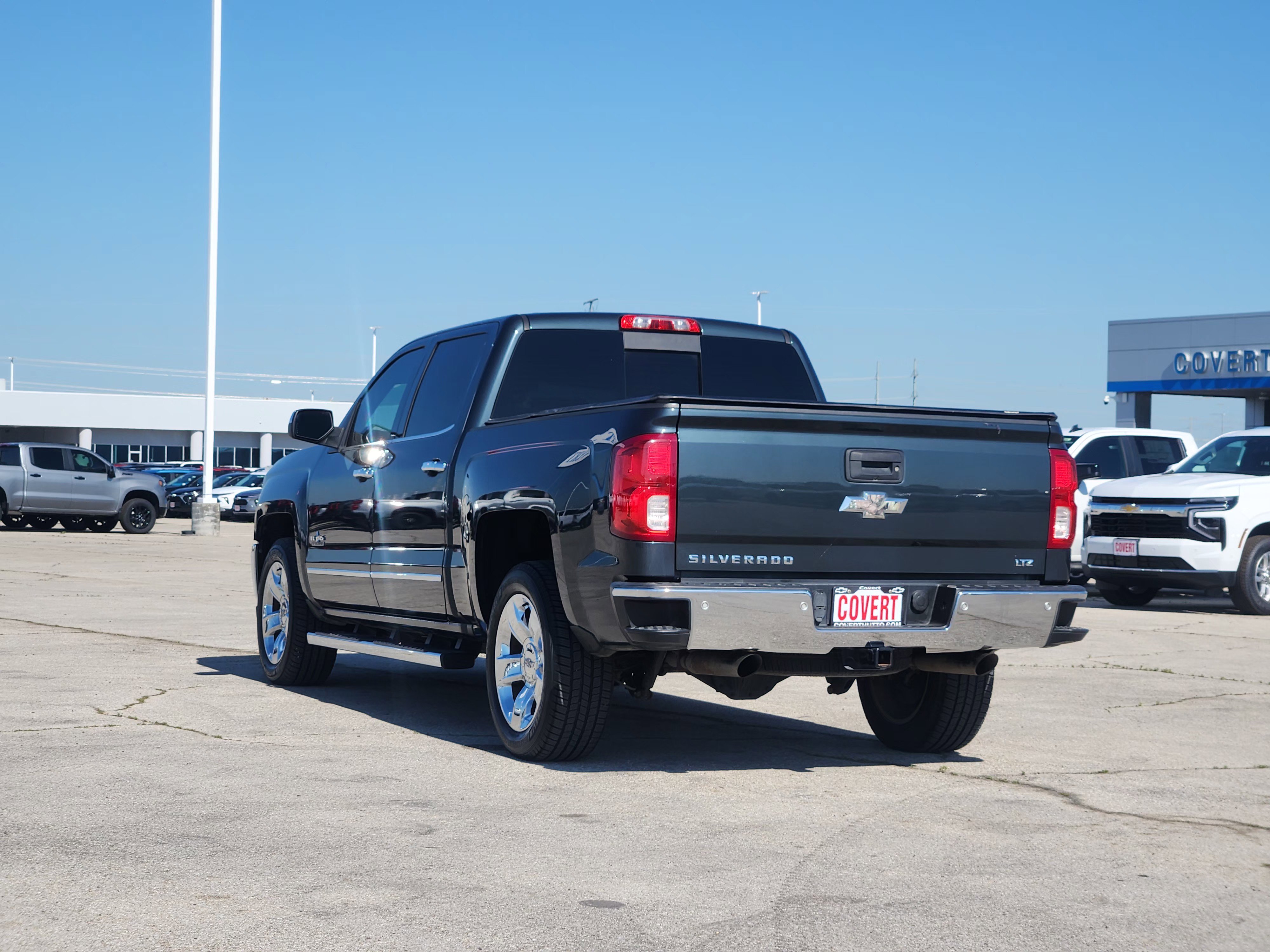 Used 2017 Chevrolet Silverado 1500 LTZ w/ Texas Edition RWD image 5