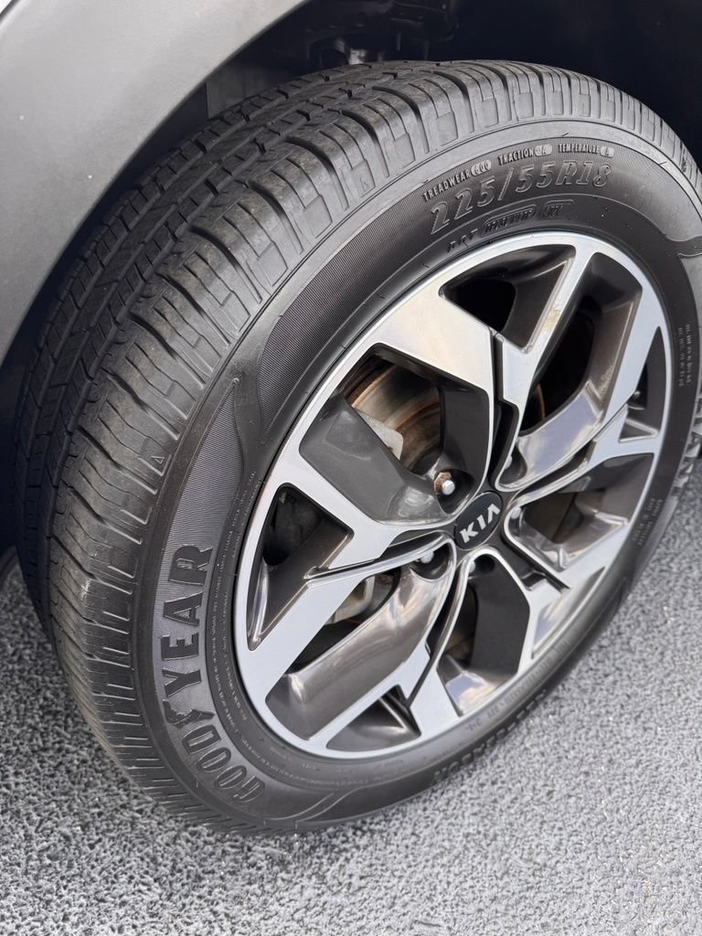Used 2020 Kia Sportage EX FWD image 30